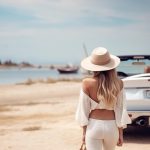 naine auto reis sõitma puhkus Freepik, AI